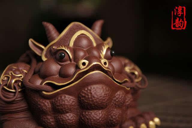 金蟾镇宅财从四方来