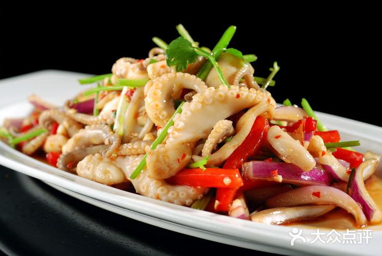 姜/1327506" data-lemmaid="1327506">姜 /a>,葱等为主要食材制作的 a