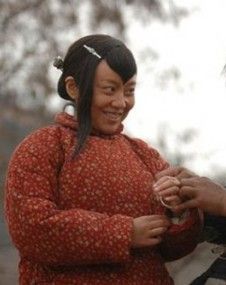 赵薇范冰冰萧亚轩 娱乐圈象腿村姑家居照曝光