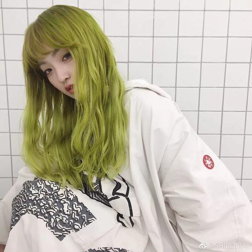 第四次接完头发,黄绿色