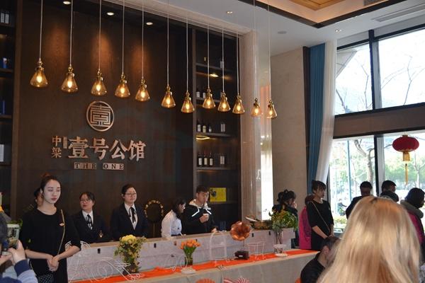 中梁·壹号公馆2018.3.10日售楼处公开现场图