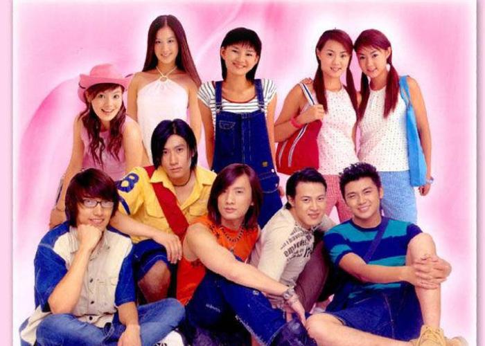 不过,今天带大家回忆的并不是小虎队的歌曲,每当这首《青苹果乐园》一