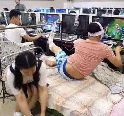 那些真正的网吧大神 秒杀网瘾少年