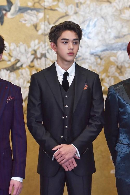 黄旭熙lucas安利贴