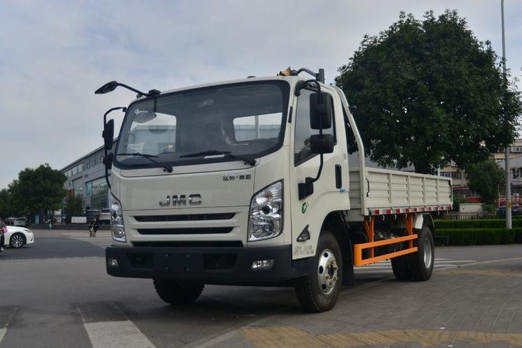 江铃 凯运强劲版 129马力 4.1米 国六 单排栏板轻卡(jx1045tg26)