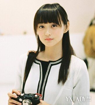 方茴,明媚忧伤,灵动可爱.温柔文静的校园女生,内向沉默,但也单