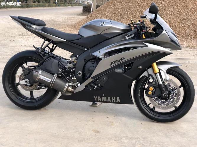 10年雅马哈r6自己骑的想换哈雷大滑翔前后全新倍耐力全段钛合金正品