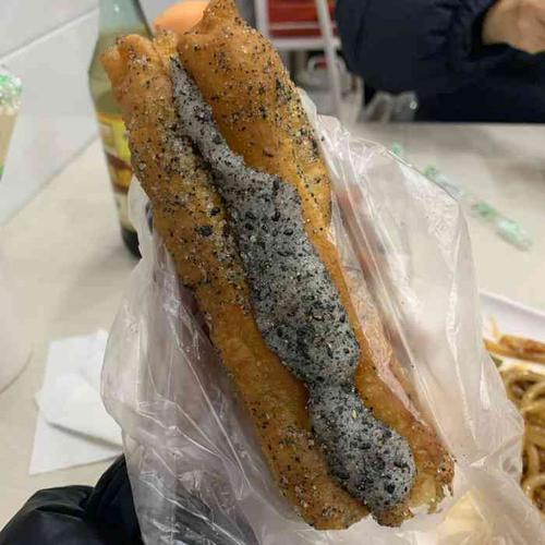 「油子包麻子」天呐～心心念念的油条包麻糍!