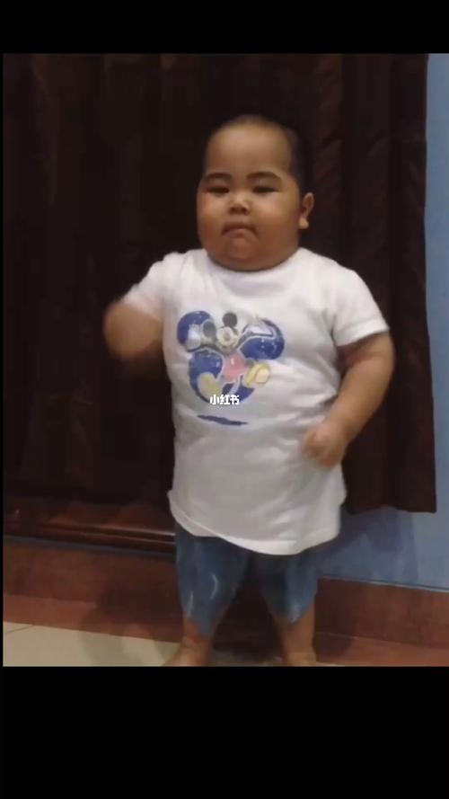 印尼小胖tatan_tatan_萌娃_宝宝日常