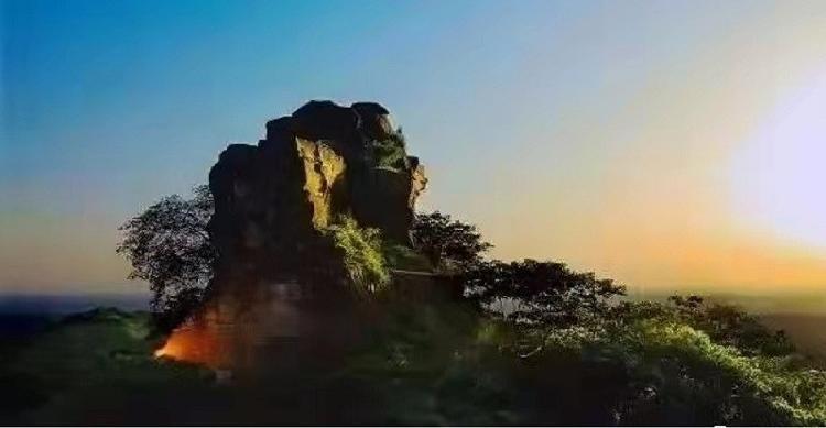 踏青赏花品美食潼南龙多山风景正好