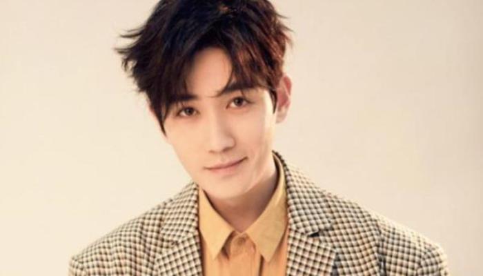 朱一龙图片最帅的图片朱一龙小学高中大学毕业照集锦