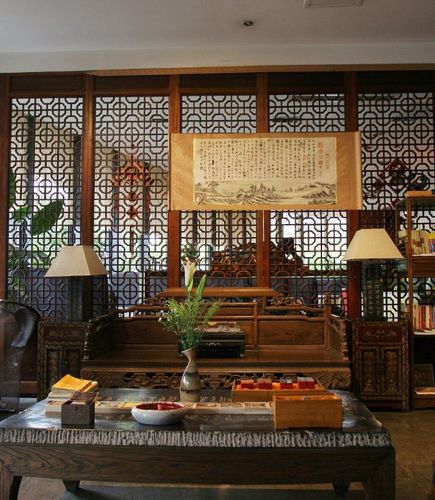 在苏州充满古风古韵的左岸书香世家,听一曲动人的古筝评弹