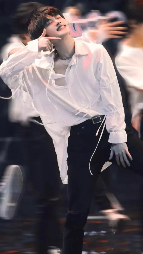 壁纸丁程鑫高清无水印壁纸