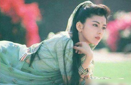 无与伦比的美丽让她站在了日本颜值巅峰,她就是绝世美人——泽口靖子