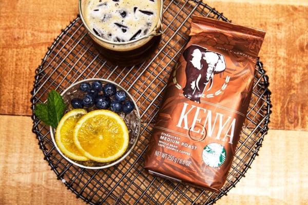 「香柠肯亚fizzio冰咖啡」是特展独家饮品.