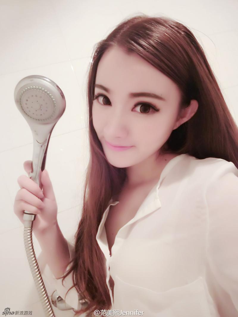 浴室女神范美熙加盟秀美照