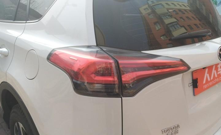 丰田-rav4荣放 2016款 2.0l cvt两驱都市版