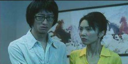 《古惑仔》肥尸哥,被撞破带情妇逛街吃饭,还十指紧扣选购物品