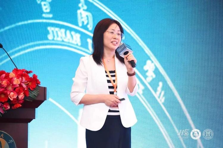 邓小梅做主题分享