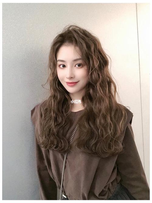 莆田染发 莆田剪发 超美的一款2021烫发可以烫出来的蛋蛋卷_烫发_发型