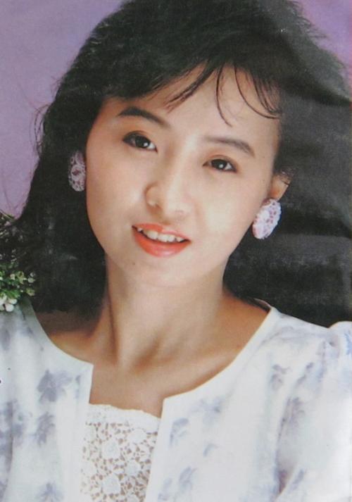 ">台湾 /a>女歌手 a target="_blank" href="/item/林翠萍/10061899"