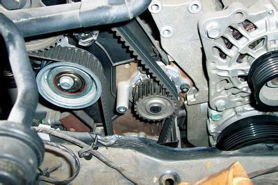 13款 华泰 圣达菲 柴油版2.0正时皮带 怎么安装 跪求安装图