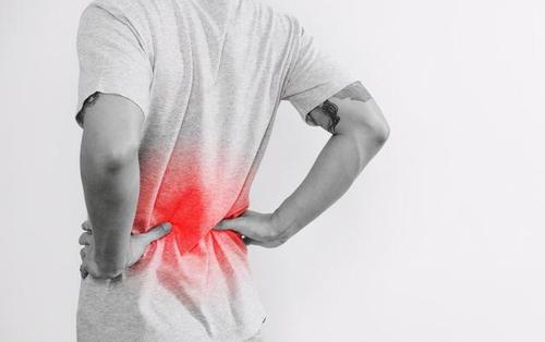 经常腰疼背疼是怎么回事腰疼的原因如下