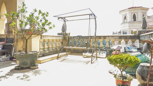 海伦花园 精装三室 电梯高层 家电齐全 高层视野好-露台