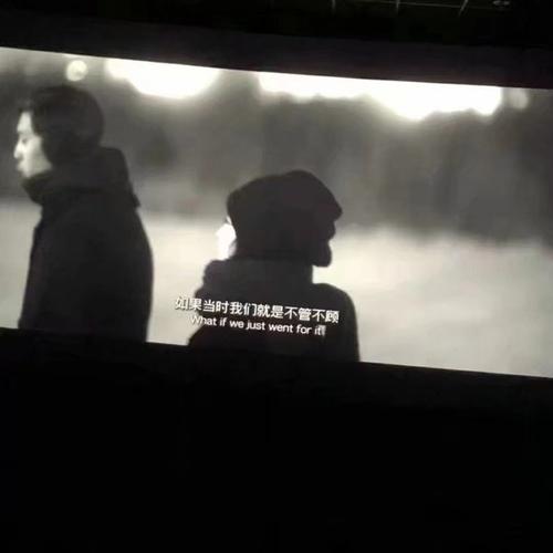 qq空间签名              俄带着你爱的微笑 一路去寻找俄遗失的美好