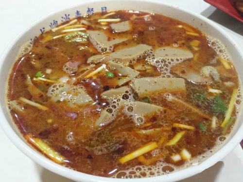 可以放驴肉,驴血,驴板肠和驴杂.驴肉比牛肉肉质更粗一些,如