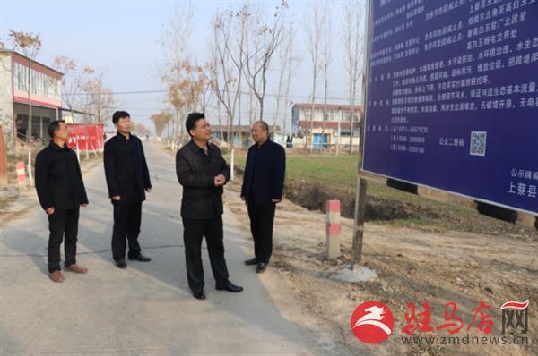 县区频道 上蔡 张金涛实地查看了南杜二沟的河道环境卫生和水质情况
