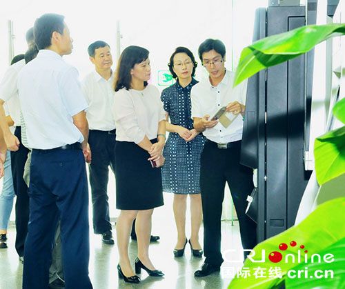 谭曼青:全力营造国家重要中心城市消费环境