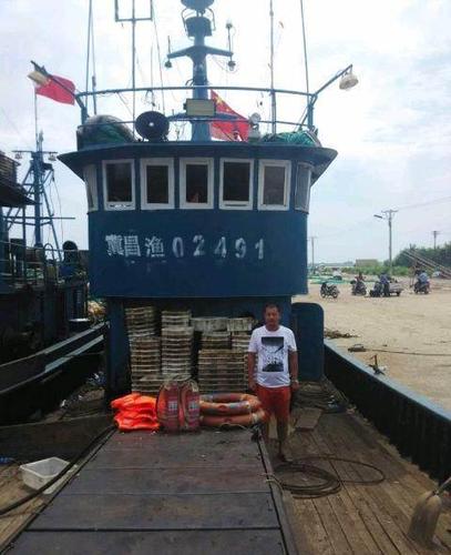 5米,495马力,手续是冀昌渔船证,147千瓦售价440万元,有意向的电话联系