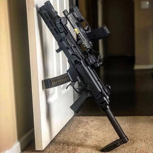 你们想看的想聊的 逍遥都知道 火器酷视频号  军事小视频 敬请关注