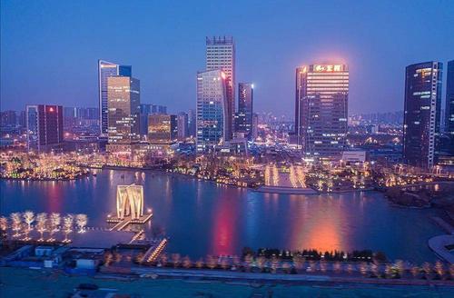 震撼航拍淄博夜景刷屏璀璨绽放美得让人心醉