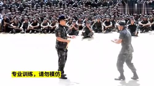 特种兵教官匕首格斗术,动作快准狠,一般人绝对不是对手!