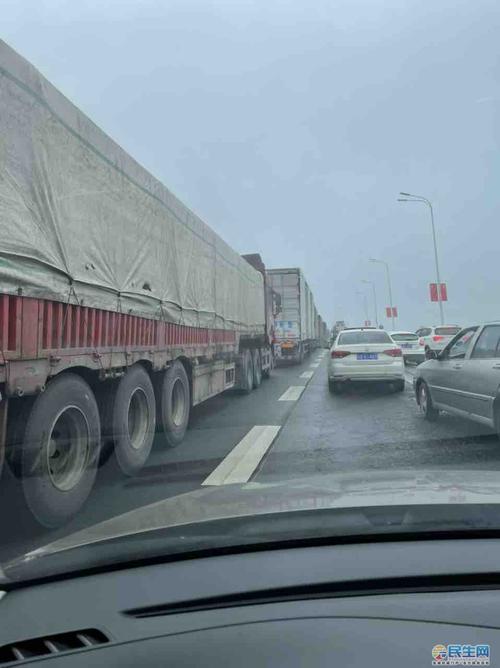 今天早上还没到长江大桥堵车这是什么情况