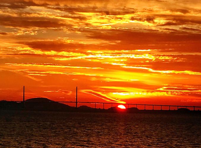 原创〕朝霞满天