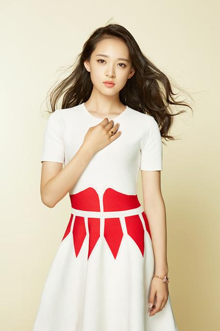 冯越化身貂蝉遭暗算 张大大启动经典护花模式