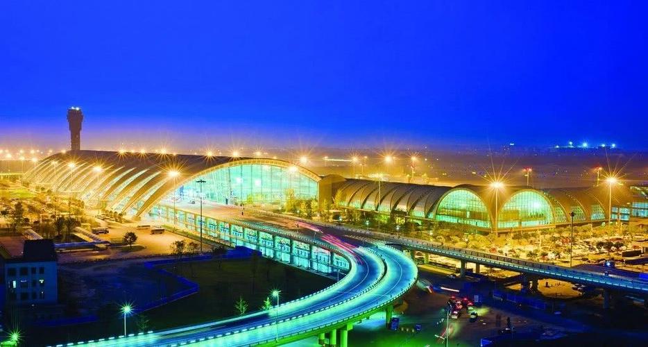 「这里是双流机场」