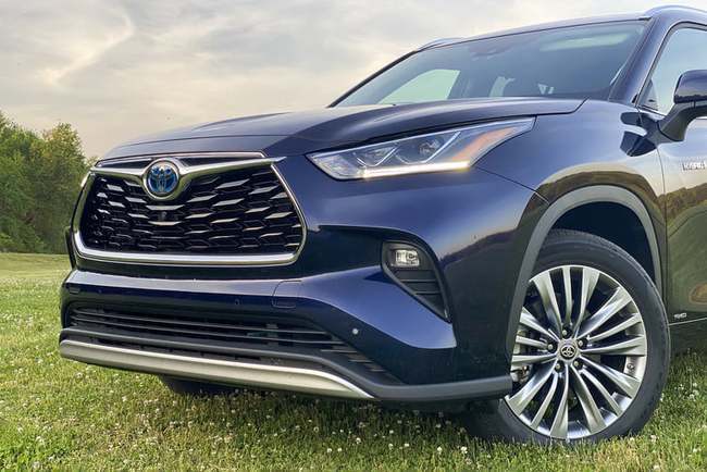 2021款丰田汉兰达白金评测:混合动力版本更香?