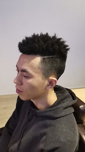 做黑人烫找他,,九街店很棒