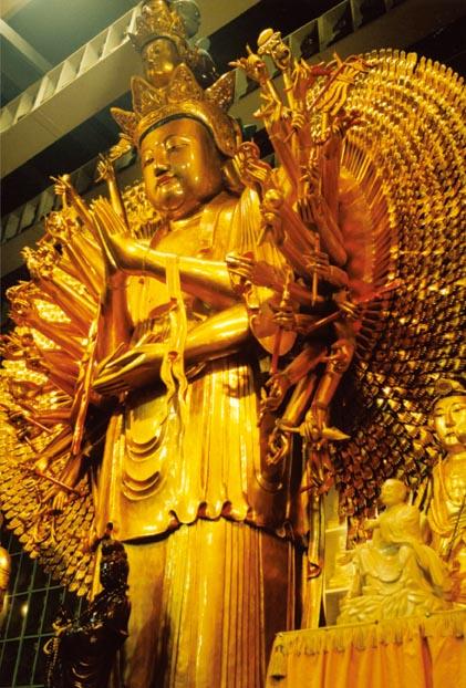 万佛圣城千手观音像.