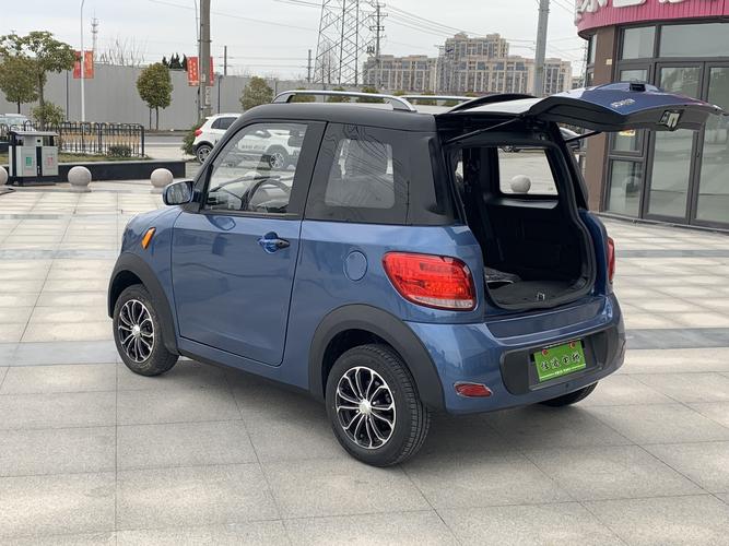 高端版今日阳光四轮电动汽车代步家用成人时尚女性油电两用全封闭