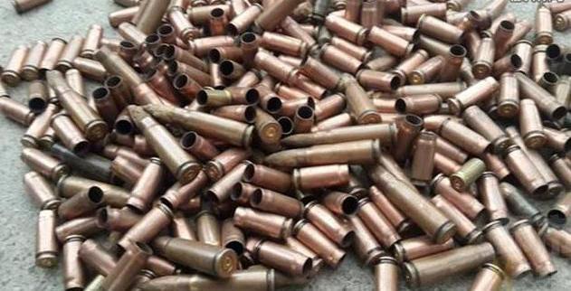 的哥捡到子弹炮弹百余枚 神秘背包藏危险品惊呆众人