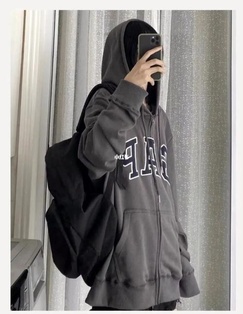 gap拉链卫衣 秋天必备的卫衣哦_卫衣_秋天去哪玩_盖璞