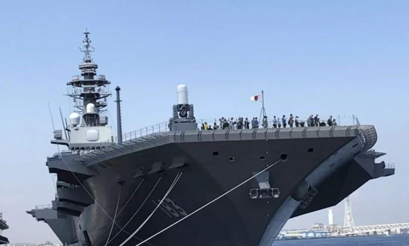 实拍日本出云号驱逐舰这体型跟航母毫无差别