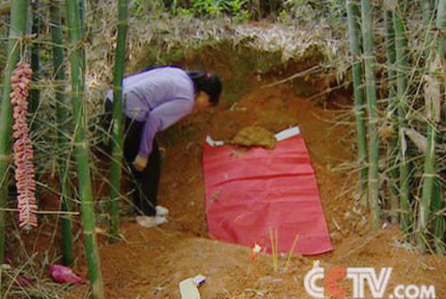 诈尸还是死而复生?调查广西村民墓中复活之谜