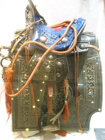 骑士锁子甲 时代:清 来源:内蒙古乌珠穆沁旗王府成吉思汗后裔遗物