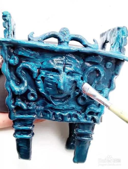 用超轻粘土制作仿青铜器